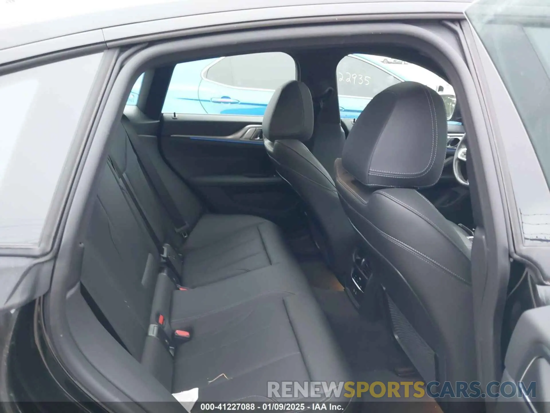 8 Photograph of a damaged car WBY73AW06PFN59772 BMW I4 2023
