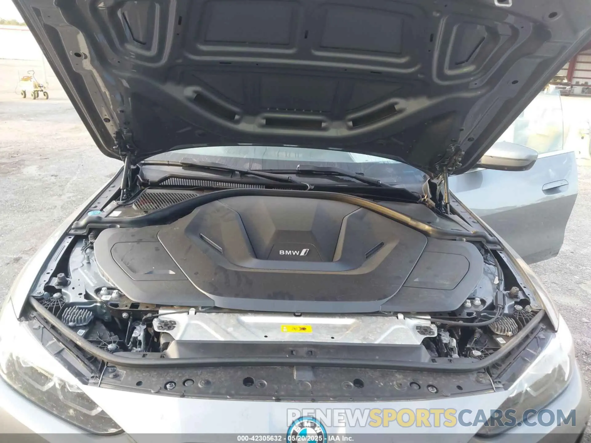 10 Photograph of a damaged car WBY73AW06PFP83690 BMW I4 2023