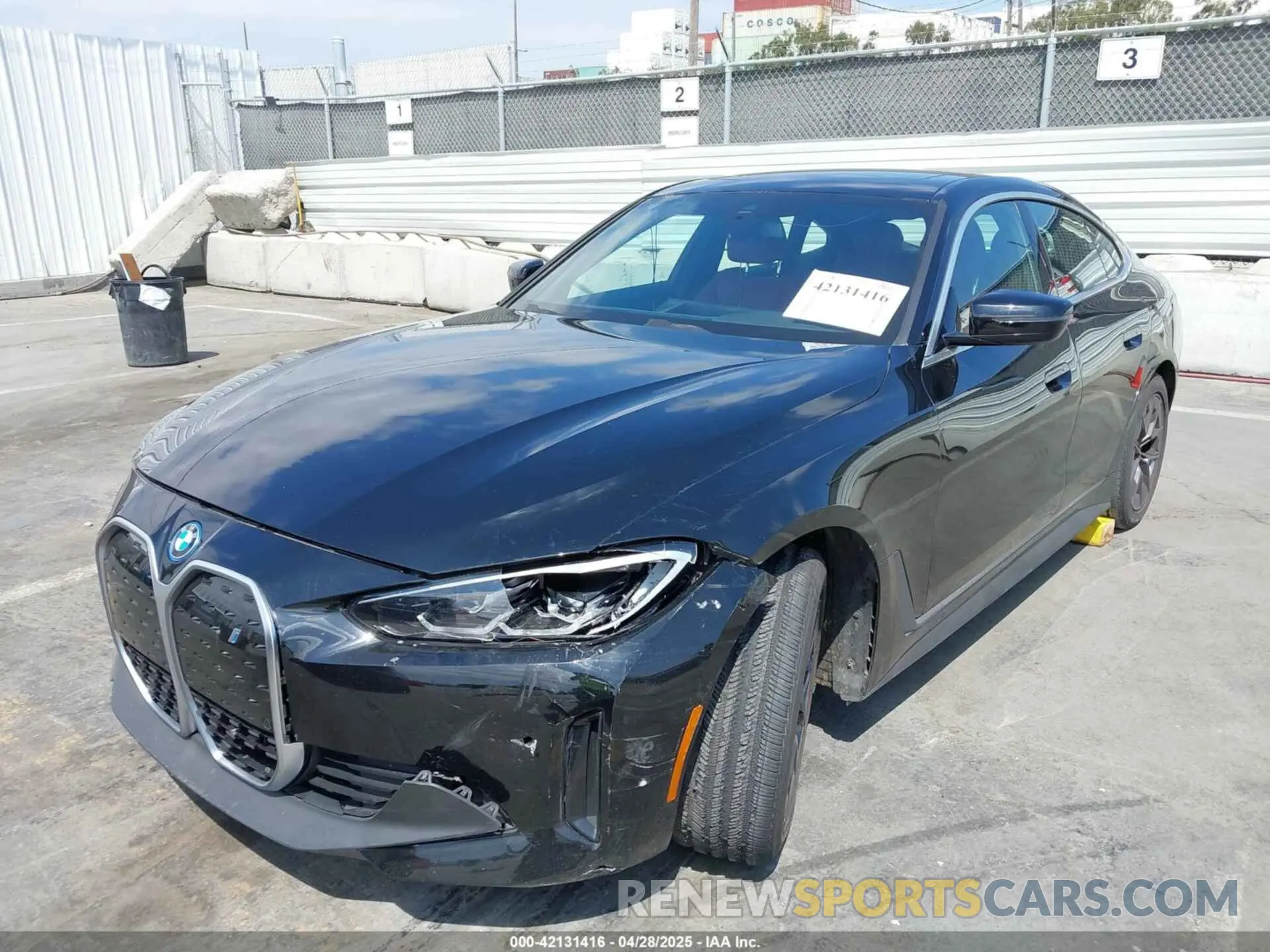 6 Photograph of a damaged car WBY73AW08PFN62950 BMW I4 2023