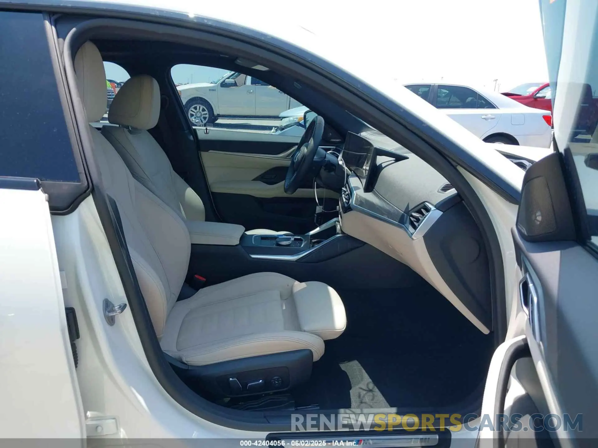 5 Photograph of a damaged car WBY33AW06RFS30068 BMW I4 2024