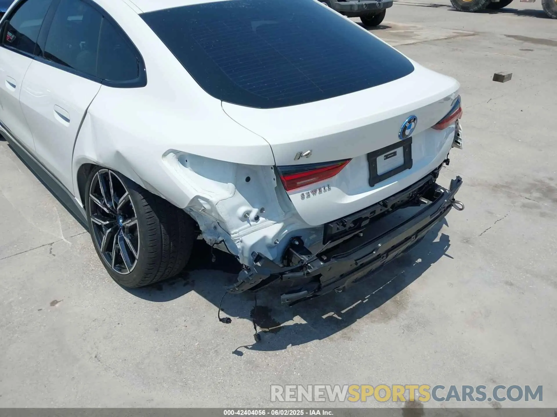 6 Photograph of a damaged car WBY33AW06RFS30068 BMW I4 2024