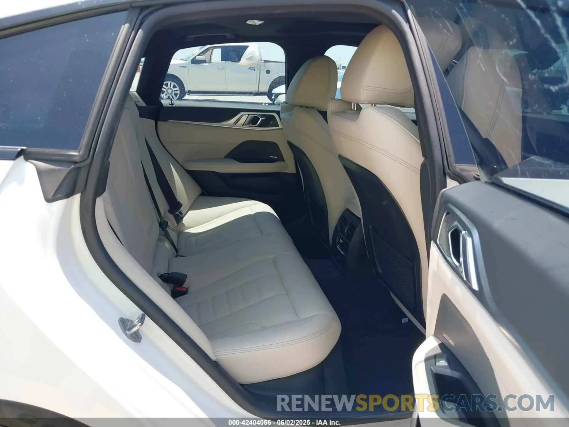 8 Photograph of a damaged car WBY33AW06RFS30068 BMW I4 2024