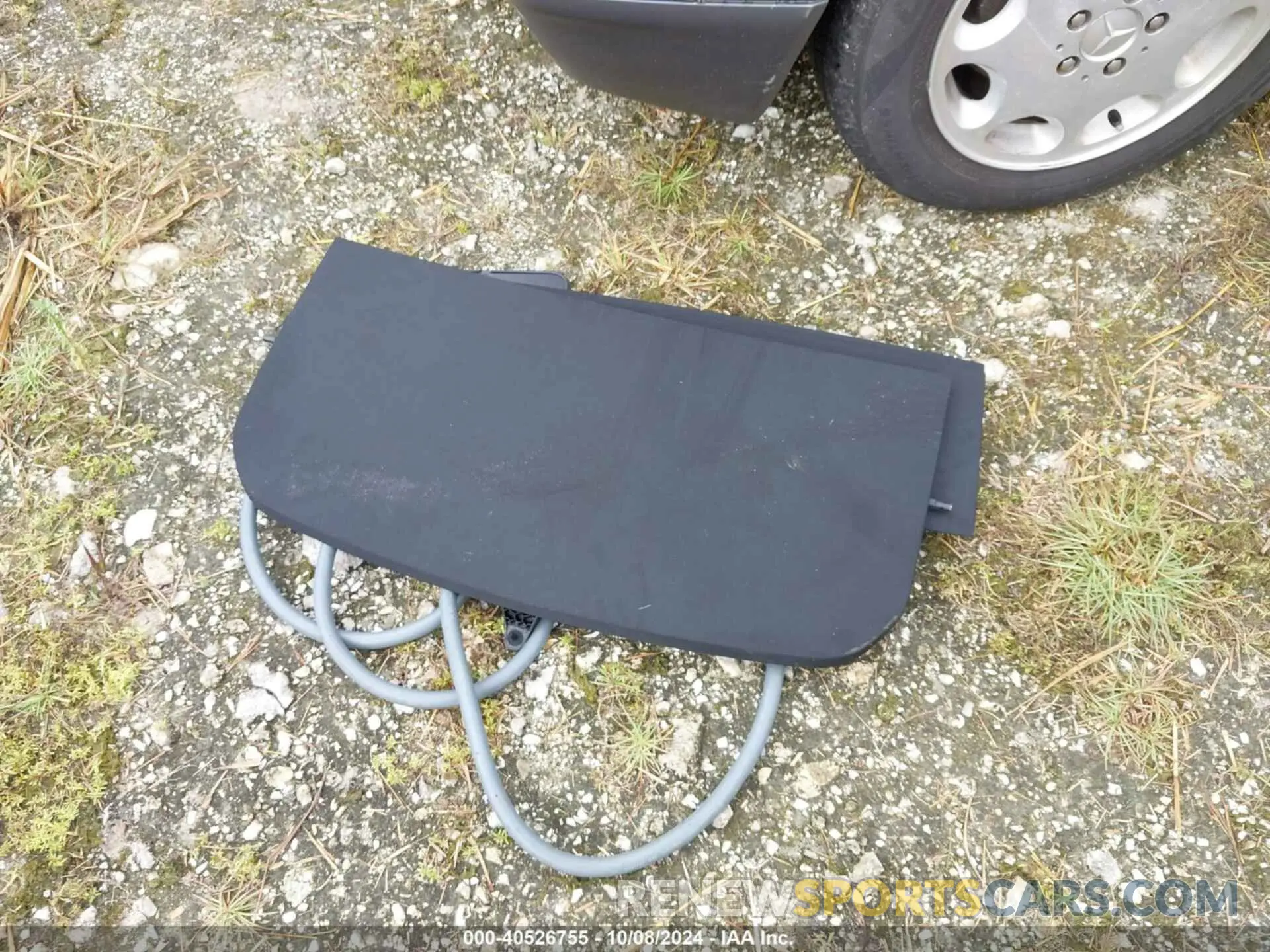 12 Photograph of a damaged car WBY73AW06RFR74822 BMW I4 2024