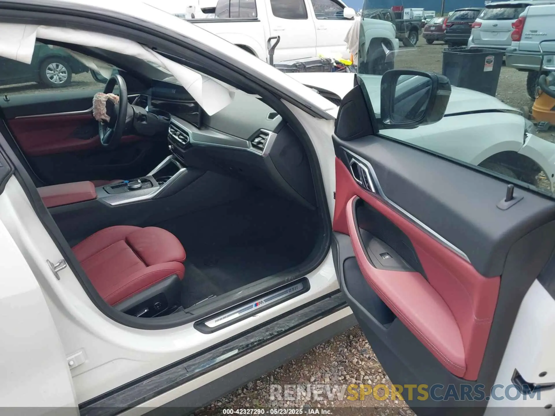 5 Photograph of a damaged car WBY73AW06RFS63542 BMW I4 2024
