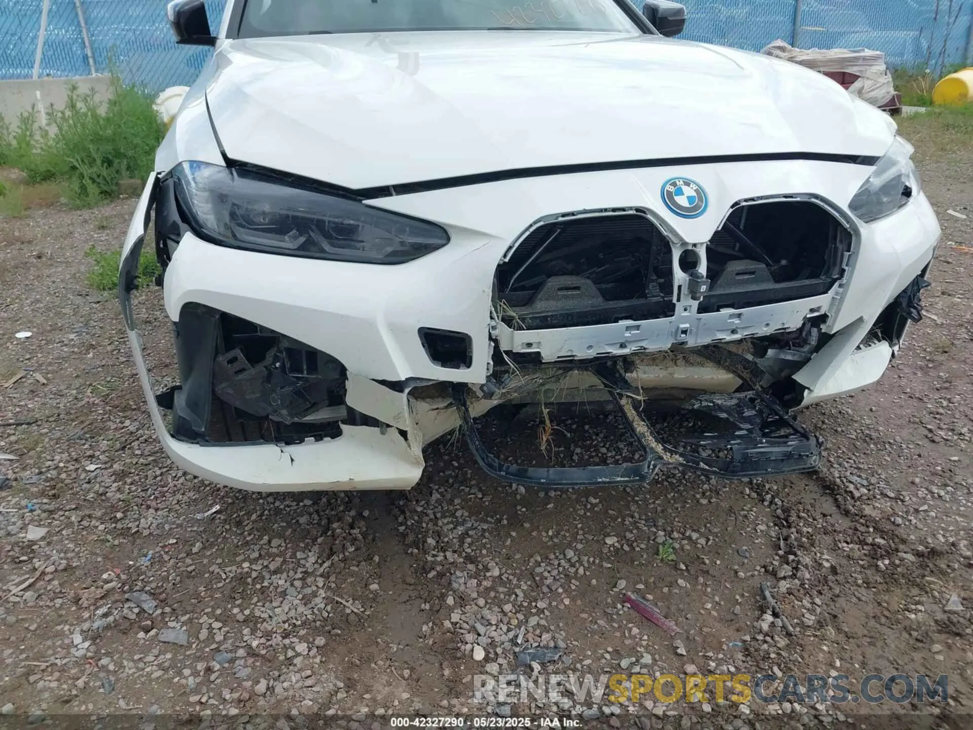 6 Photograph of a damaged car WBY73AW06RFS63542 BMW I4 2024
