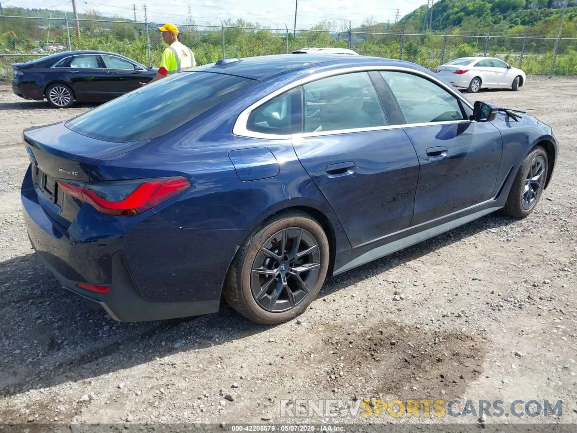 4 Photograph of a damaged car WBY83FB06RFS78758 BMW I4 2024