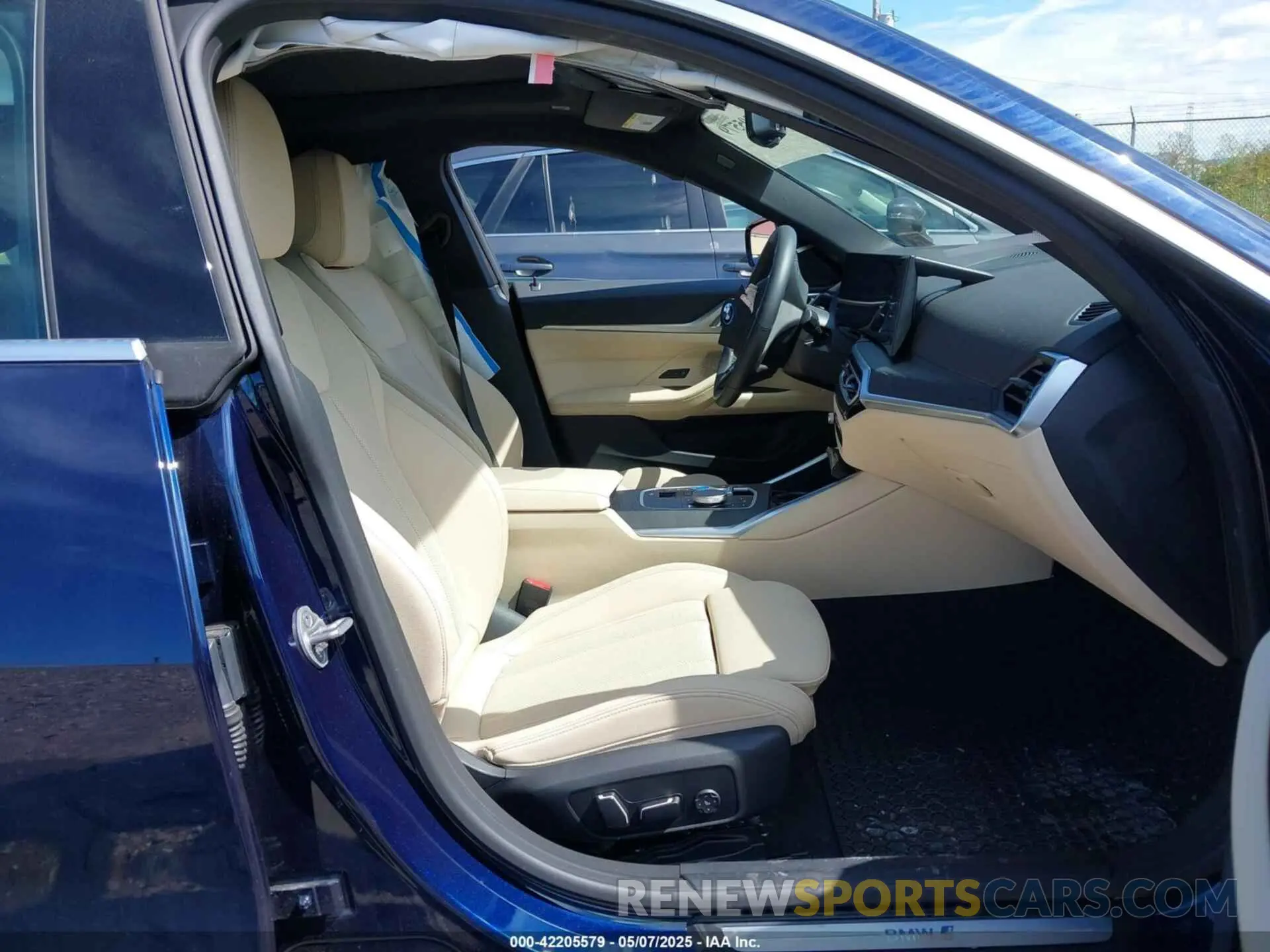 5 Photograph of a damaged car WBY83FB06RFS78758 BMW I4 2024