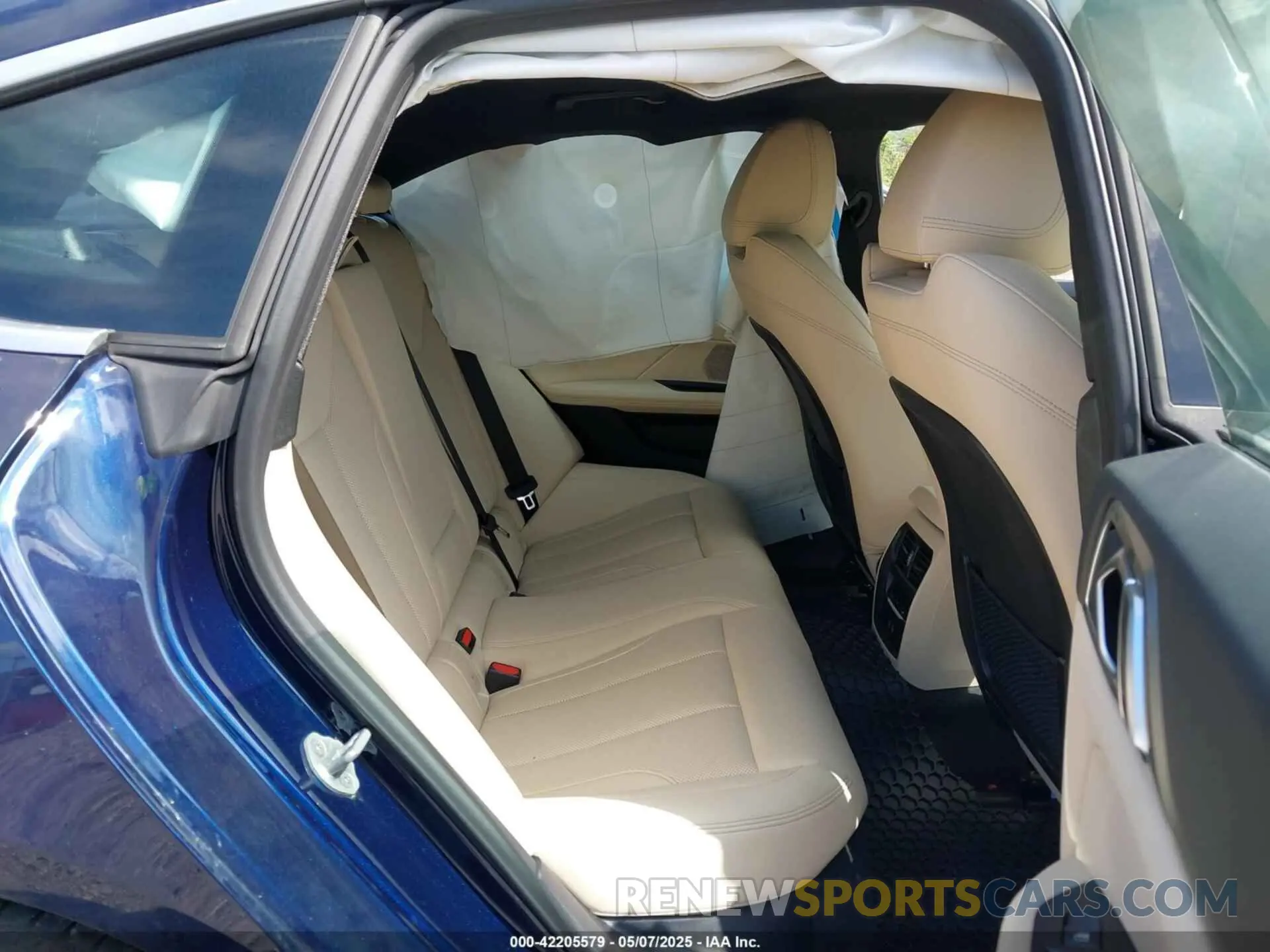 8 Photograph of a damaged car WBY83FB06RFS78758 BMW I4 2024