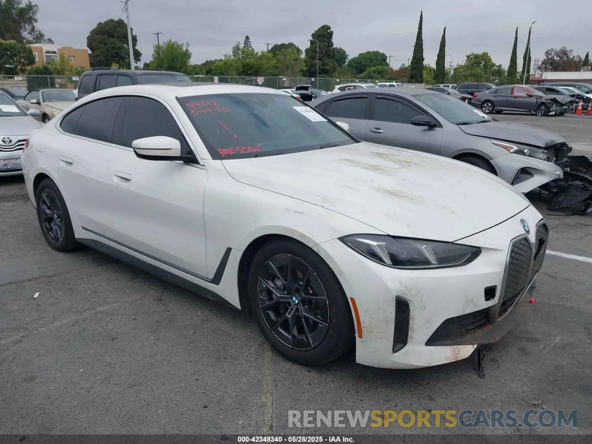 1 Photograph of a damaged car WBY23HD00SFU36354 BMW I4 2025