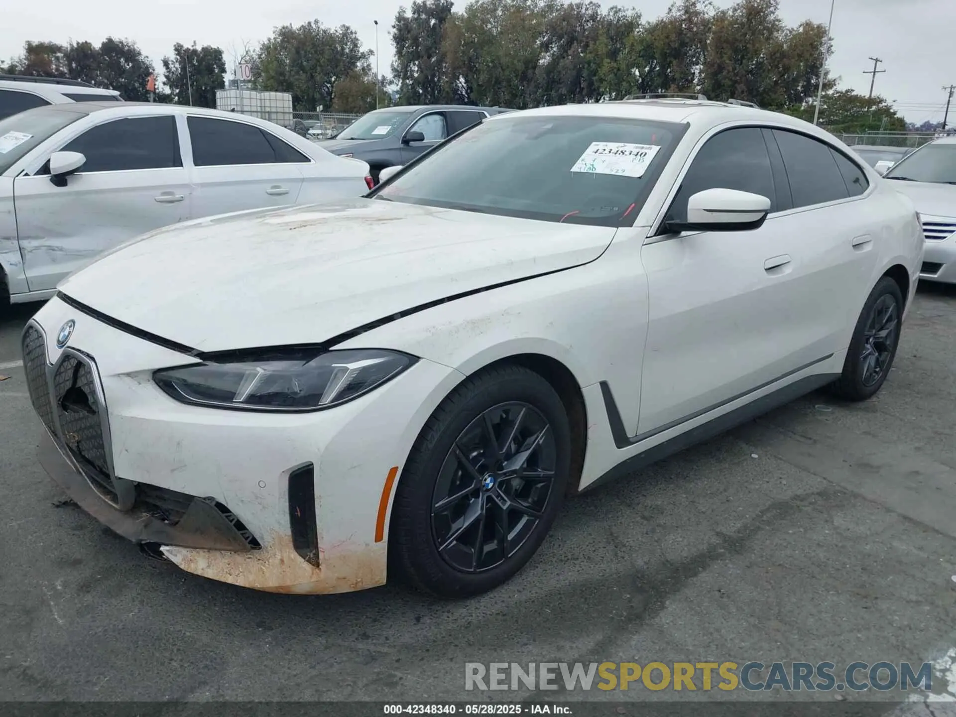 2 Photograph of a damaged car WBY23HD00SFU36354 BMW I4 2025