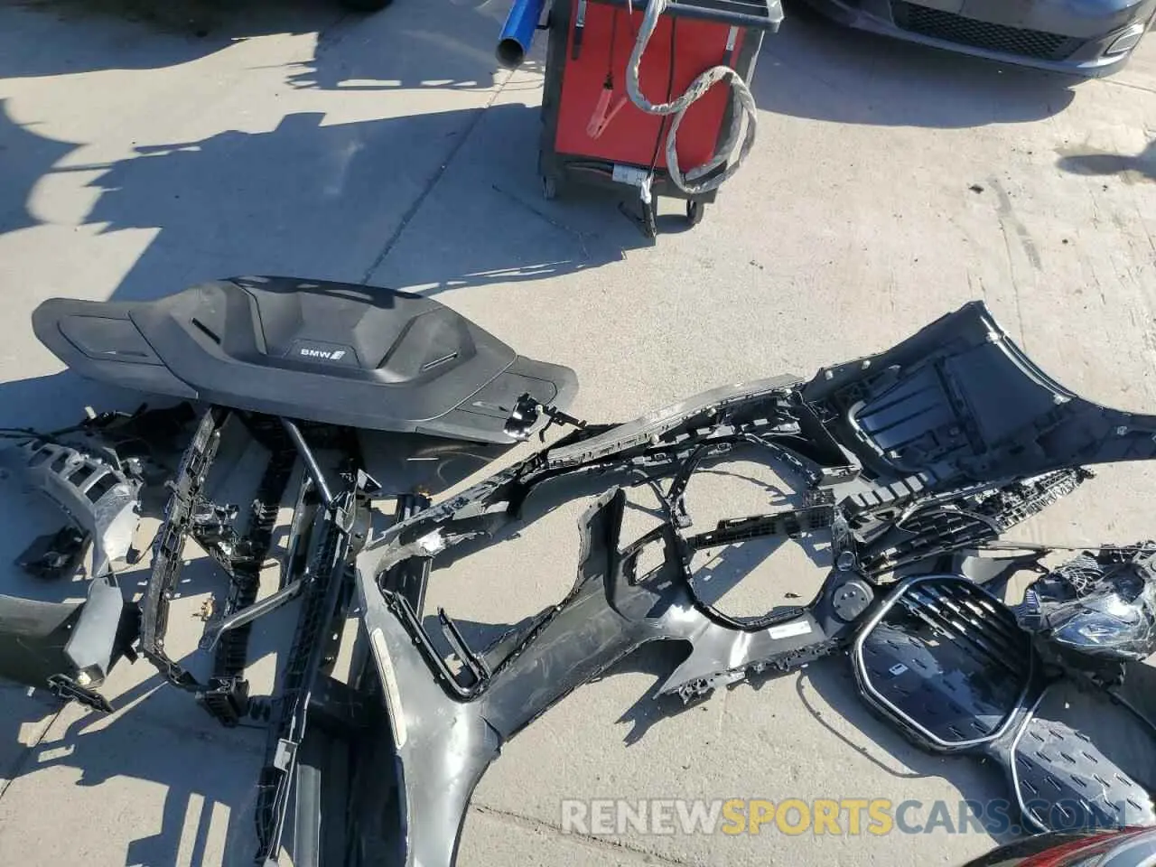 12 Photograph of a damaged car WBY73AW0XNFN03508 BMW I4 EDRIVE 2022