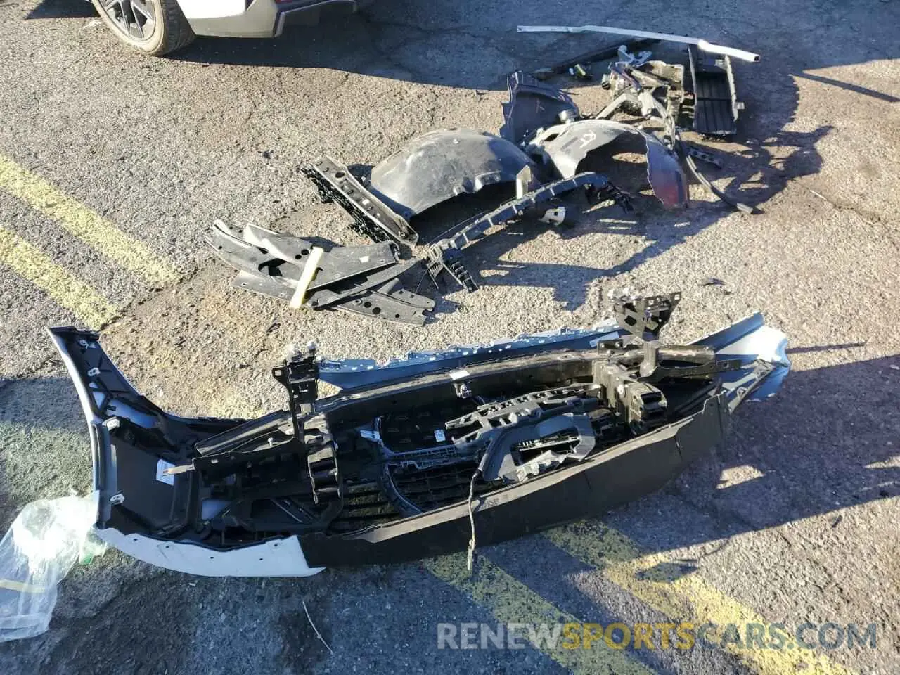 12 Photograph of a damaged car WBY73AW0XNFN10250 BMW I4 EDRIVE 2022