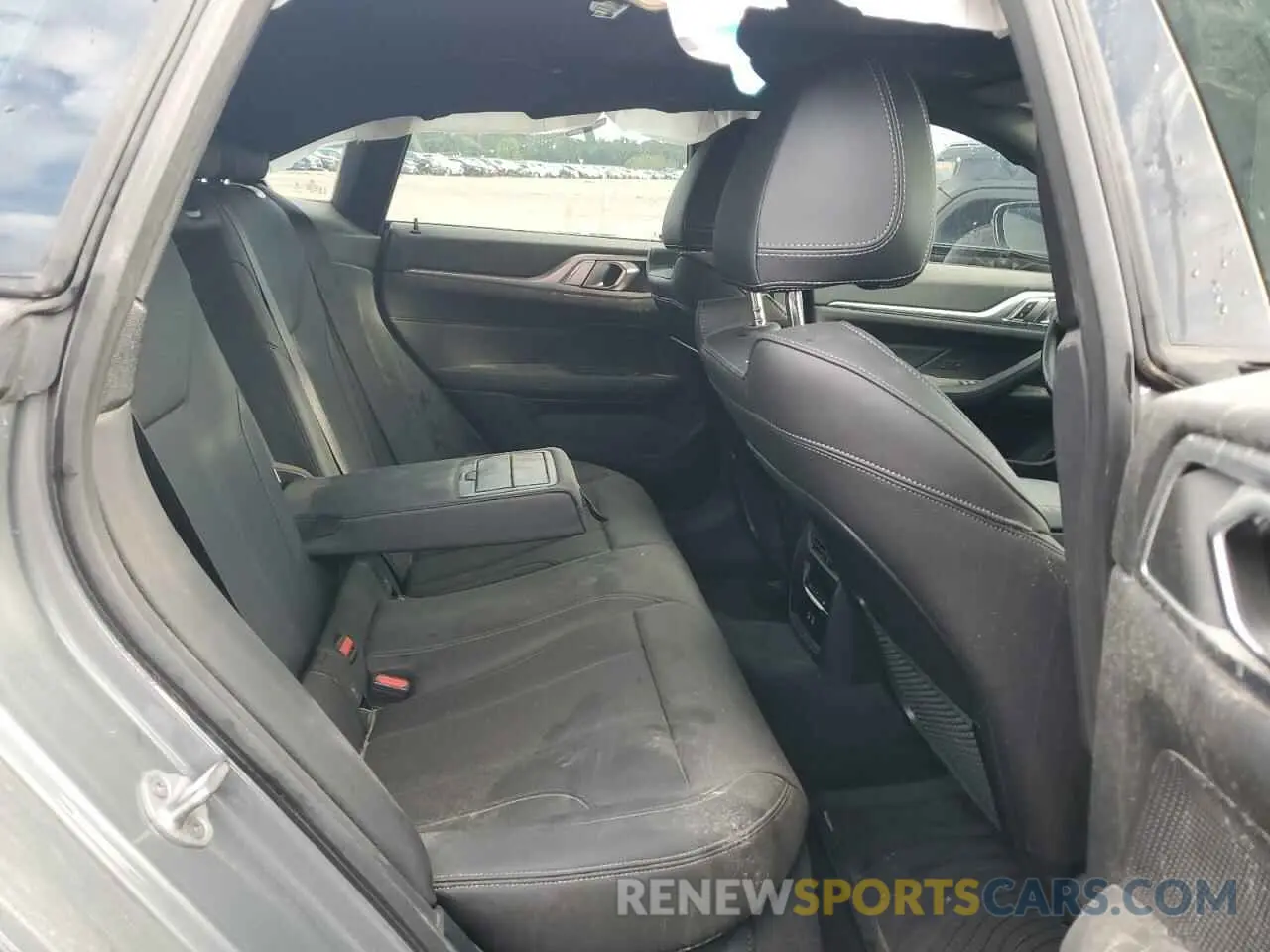 10 Photograph of a damaged car WBY43AW02PFP44405 BMW I4 EDRIVE 2023