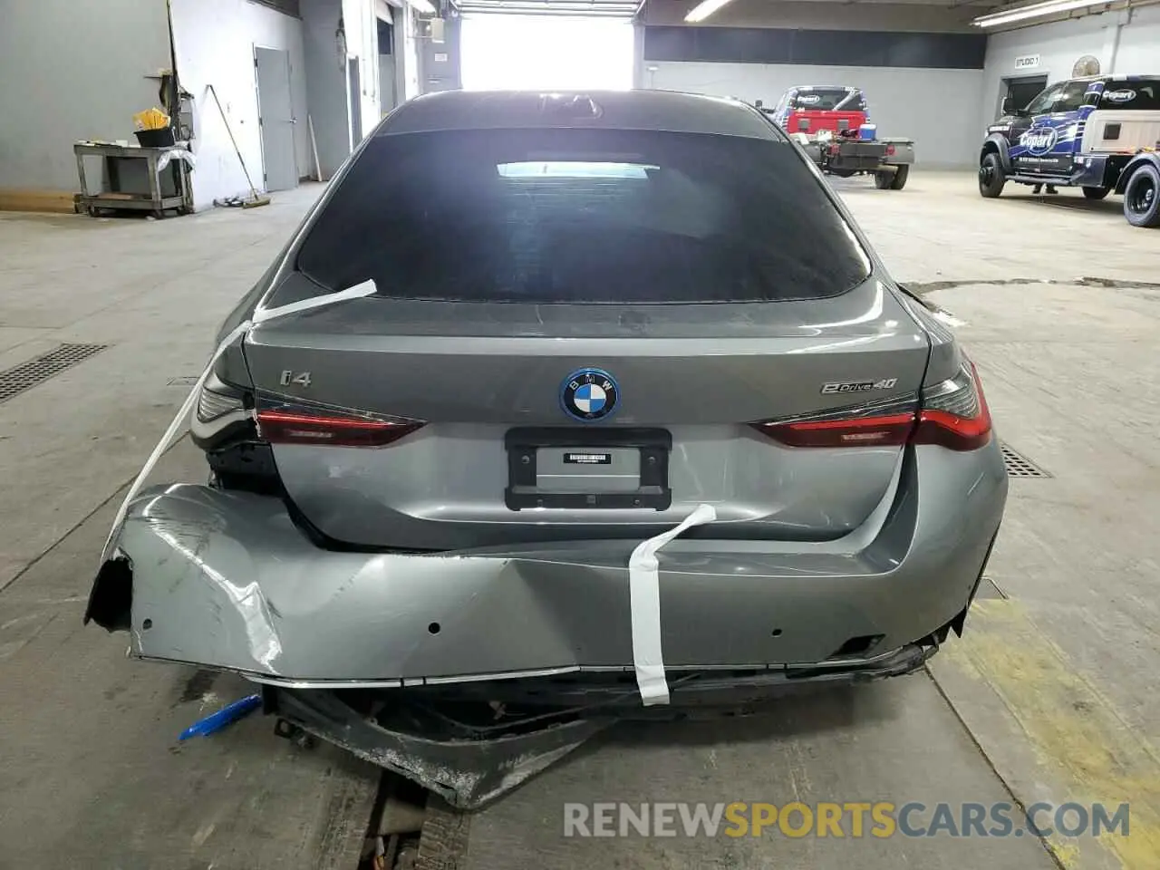 6 Photograph of a damaged car WBY73AW04PFR09271 BMW I4 EDRIVE 2023