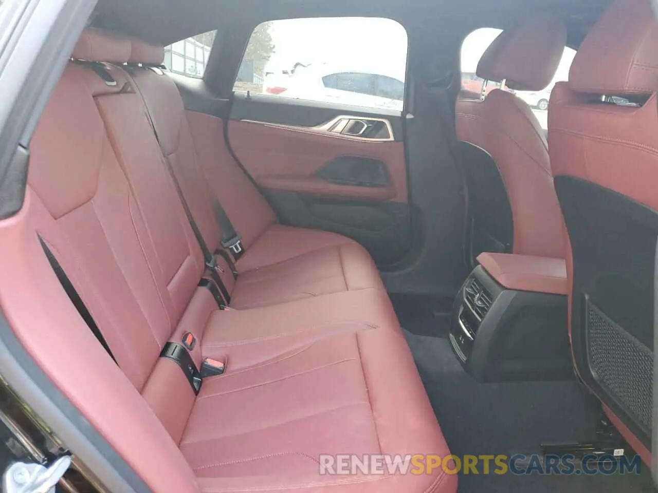 10 Photograph of a damaged car WBY43AW05RFR71493 BMW I4 EDRIVE 2024