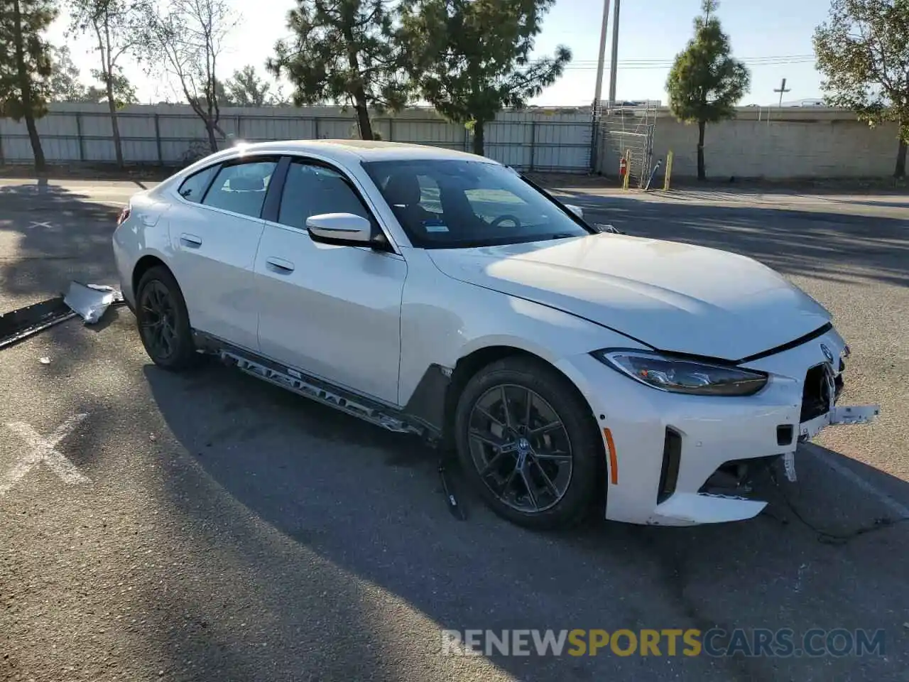 4 Photograph of a damaged car WBY73AW02RFT33599 BMW I4 EDRIVE 2024