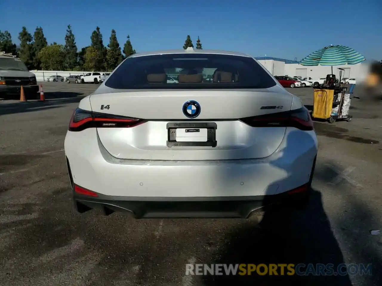 6 Photograph of a damaged car WBY73AW02RFT33599 BMW I4 EDRIVE 2024