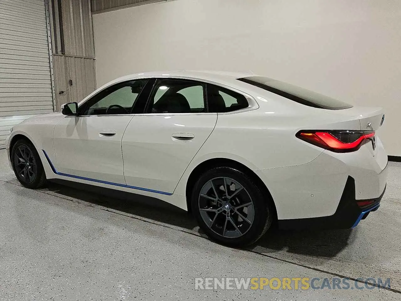 2 Photograph of a damaged car WBY73AW04RFT37296 BMW I4 EDRIVE 2024