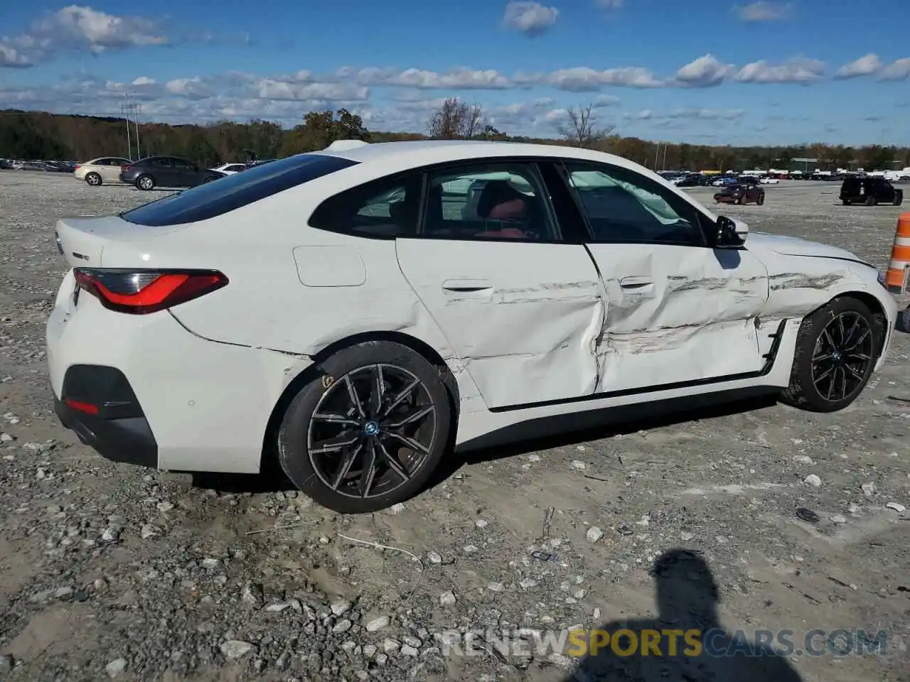 3 Photograph of a damaged car WBY73AW06RFR63920 BMW I4 EDRIVE 2024