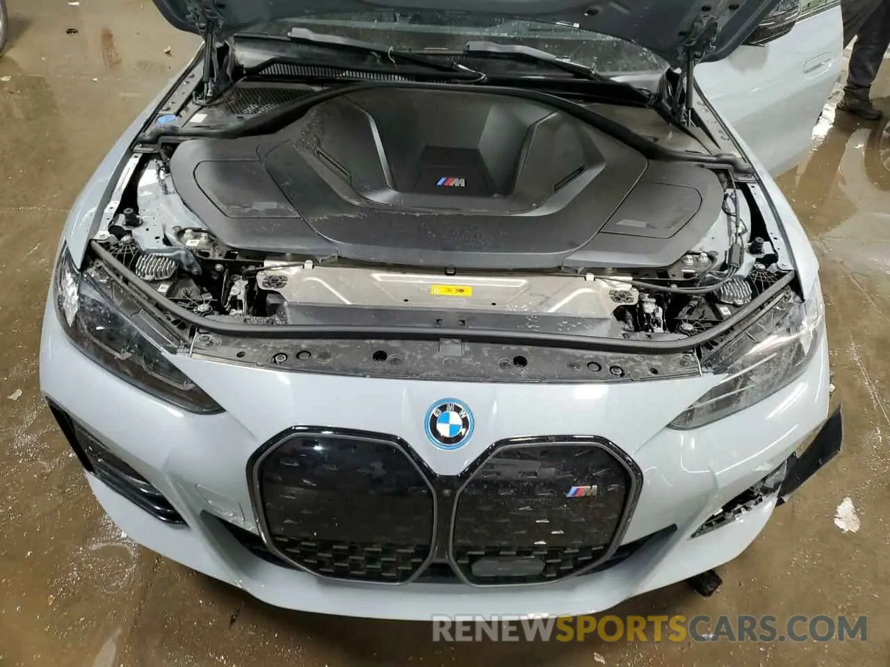 11 Photograph of a damaged car WBY33AW00PFP81013 BMW I4 M50 2023