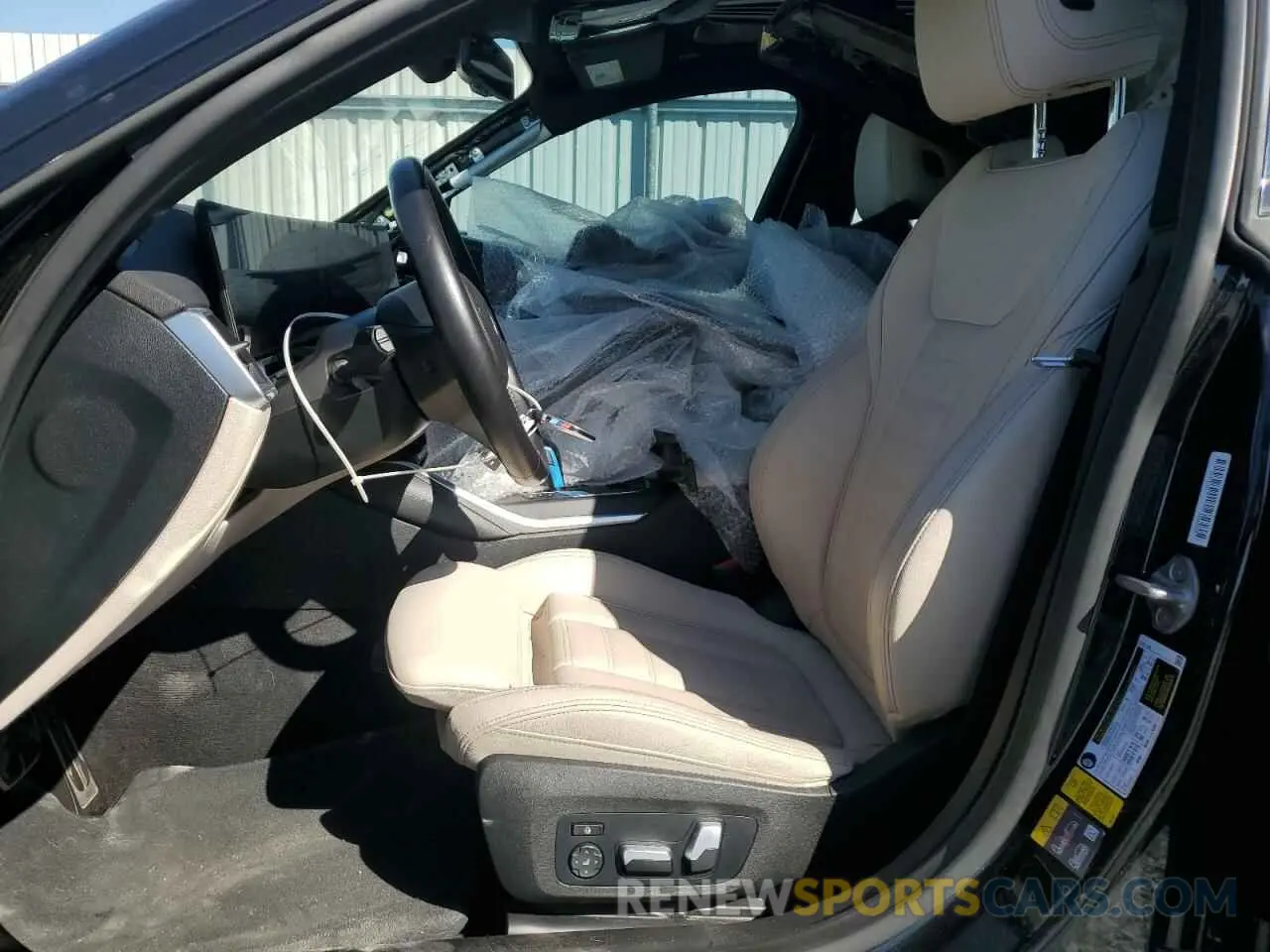 7 Photograph of a damaged car WBY33AW07PFN49265 BMW I4 M50 2023