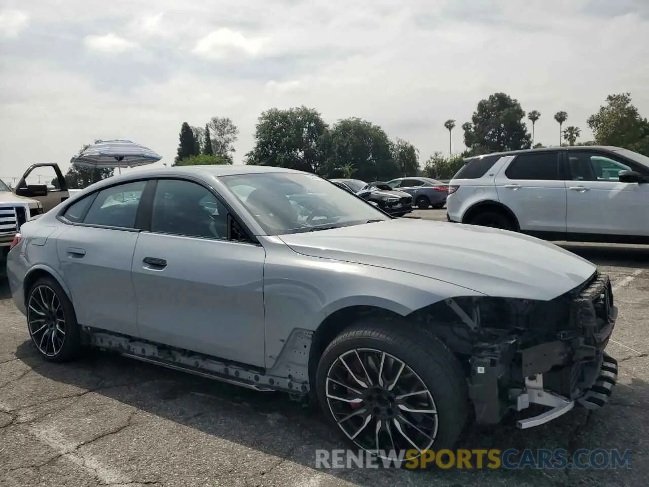 4 Photograph of a damaged car WBY33AW07PFP68646 BMW I4 M50 2023