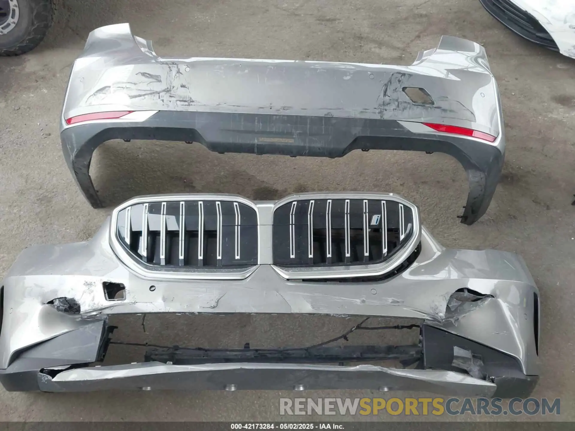 12 Photograph of a damaged car WBY33FK06RCR97424 BMW I5 2024