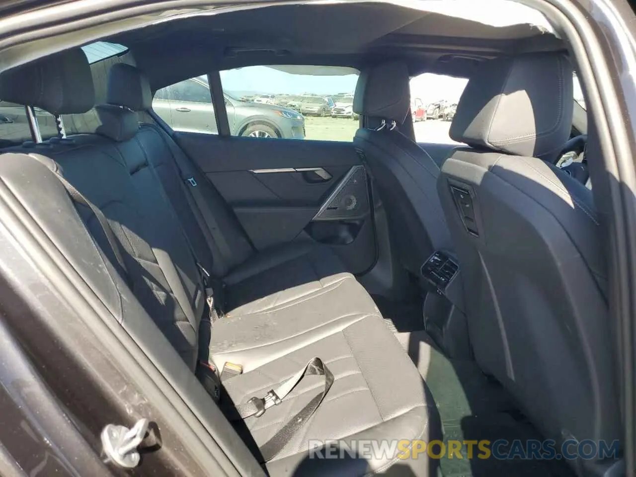 10 Photograph of a damaged car WBY33FK03RCR89233 BMW I5 EDRIVE 2024