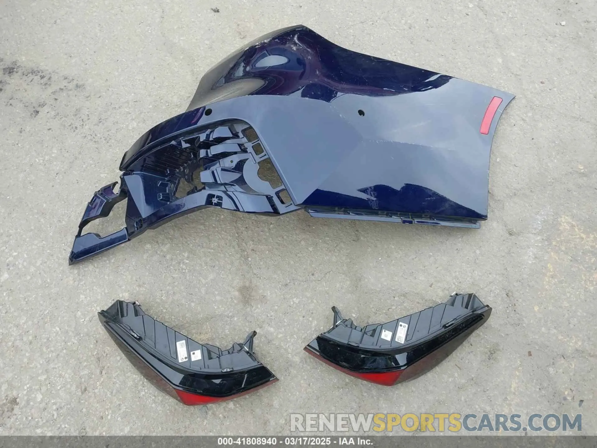 12 Photograph of a damaged car WBY53EJ05PCM97031 BMW I7 2023