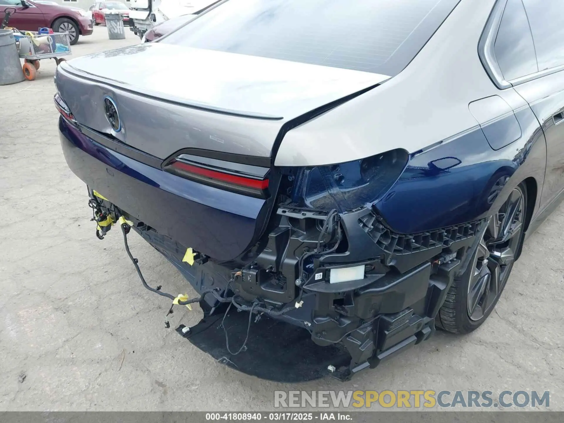 20 Photograph of a damaged car WBY53EJ05PCM97031 BMW I7 2023