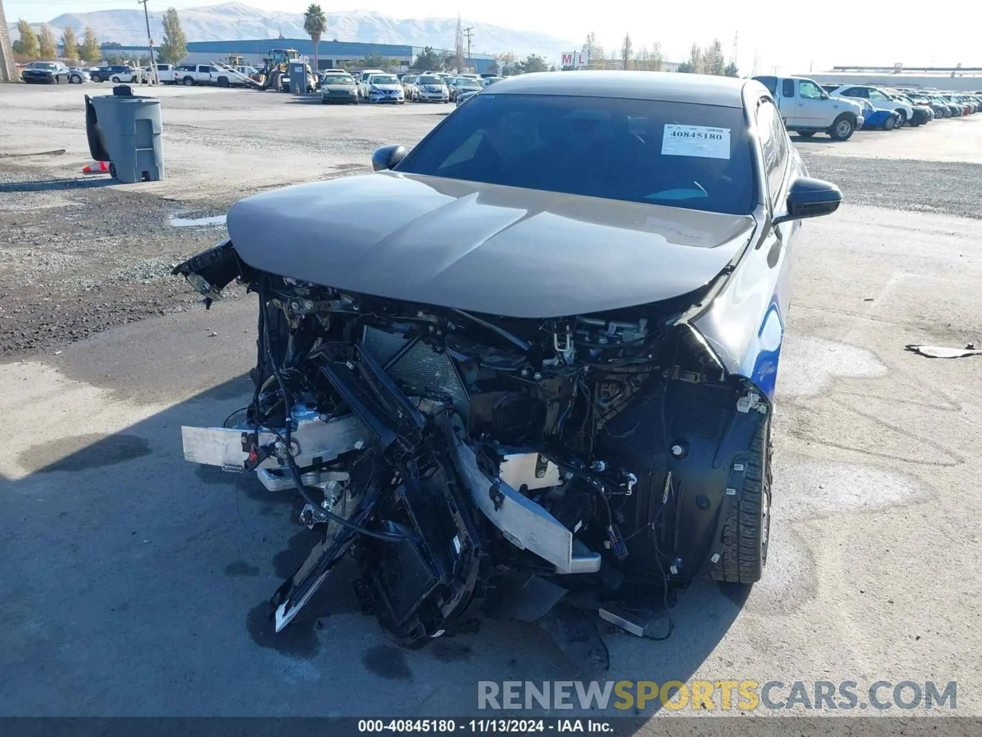 12 Photograph of a damaged car WBY53EJ05PCN86100 BMW I7 2023