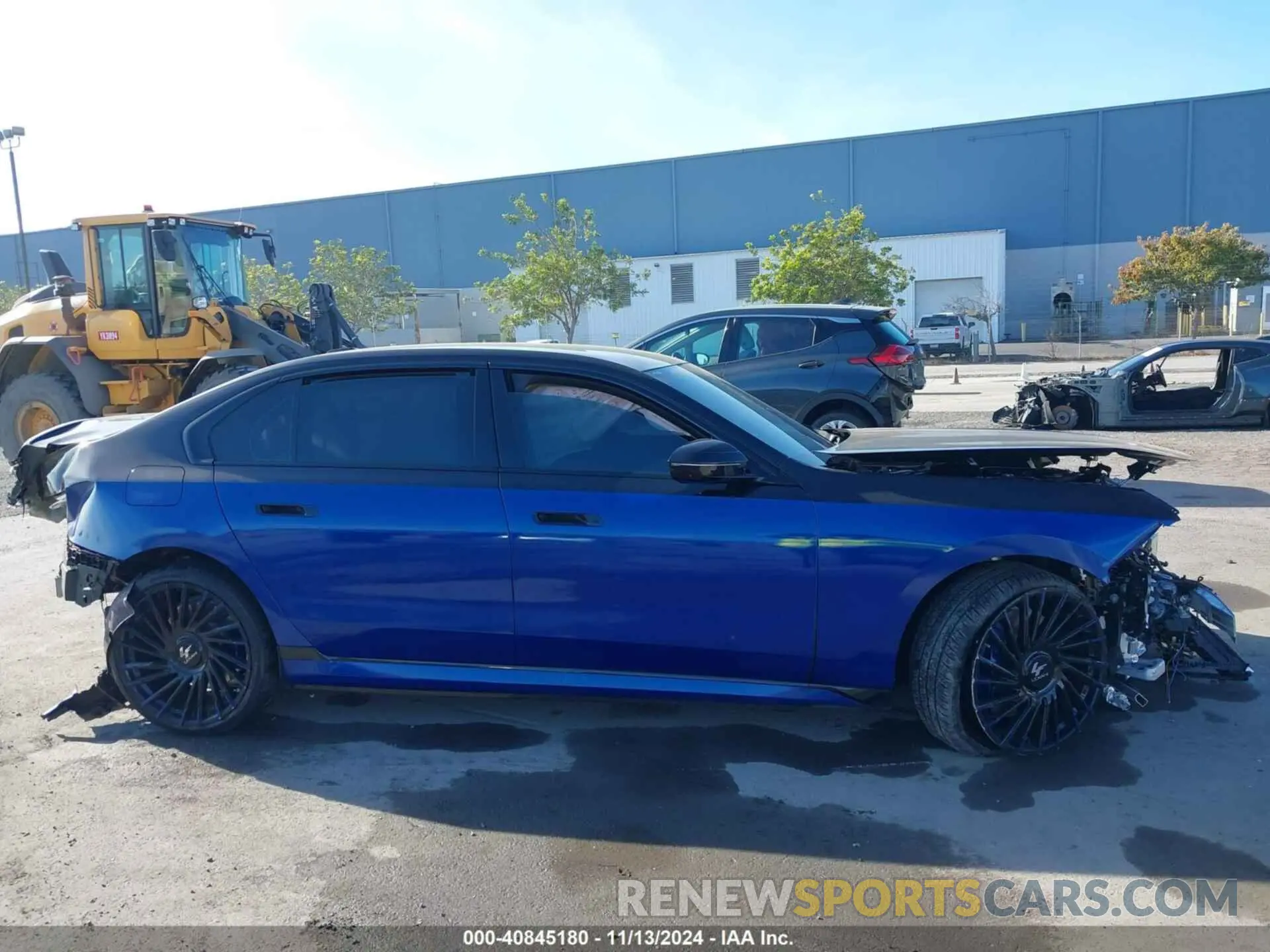 13 Photograph of a damaged car WBY53EJ05PCN86100 BMW I7 2023
