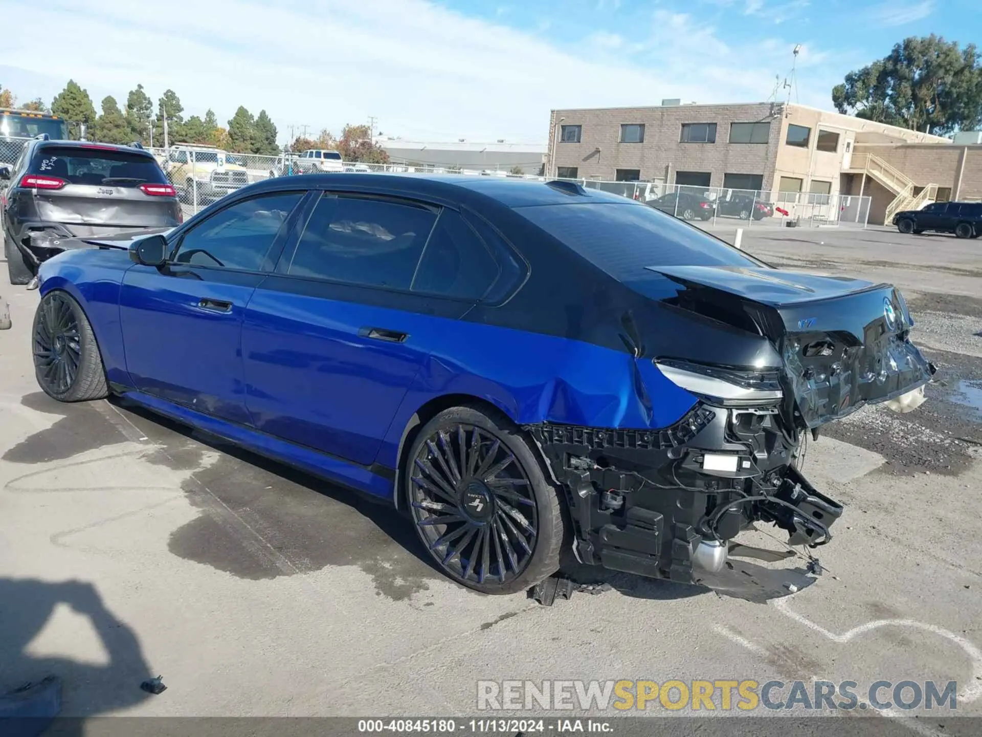 3 Photograph of a damaged car WBY53EJ05PCN86100 BMW I7 2023