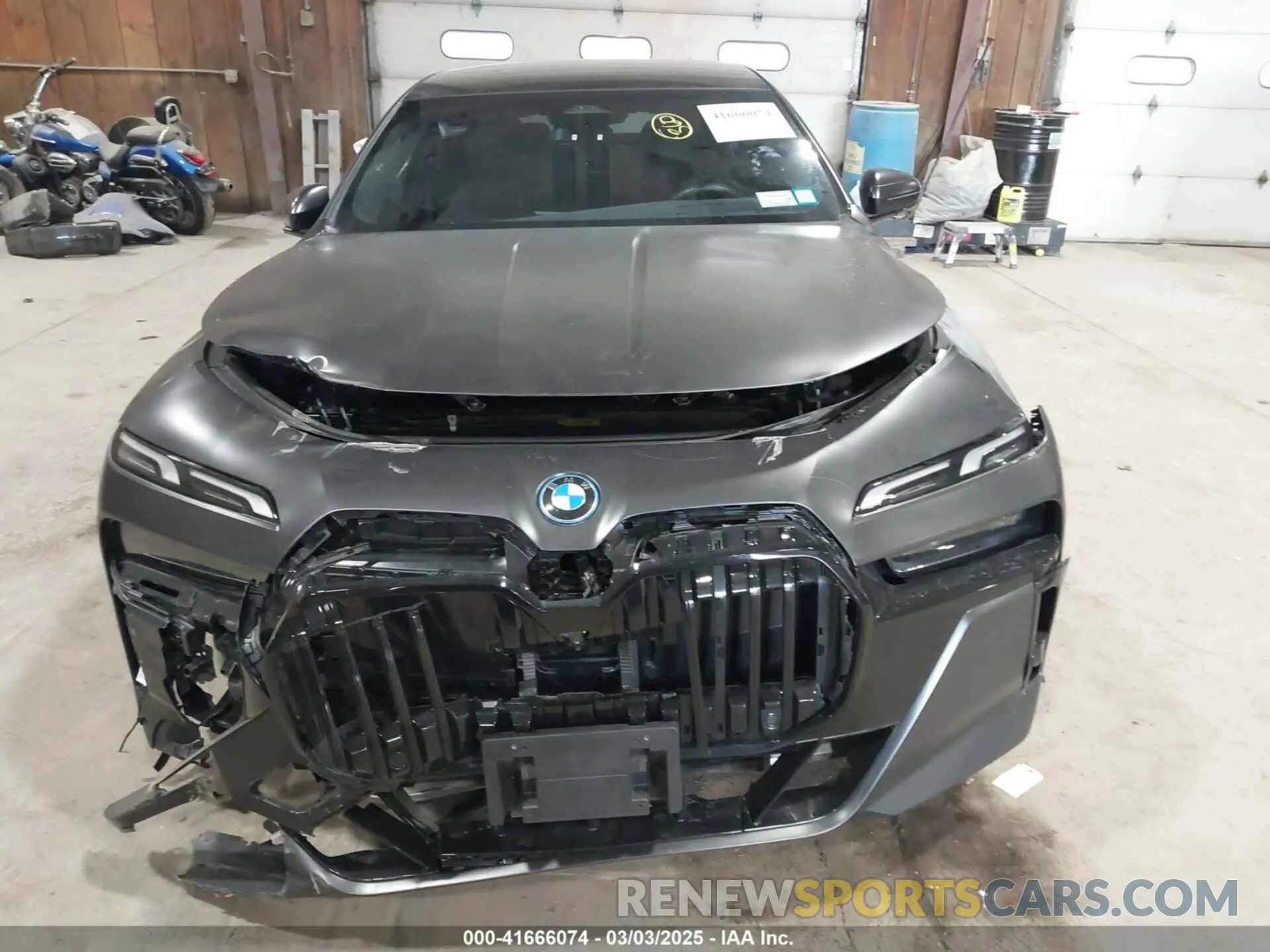 13 Photograph of a damaged car WBY53EJ07PCM80196 BMW I7 2023