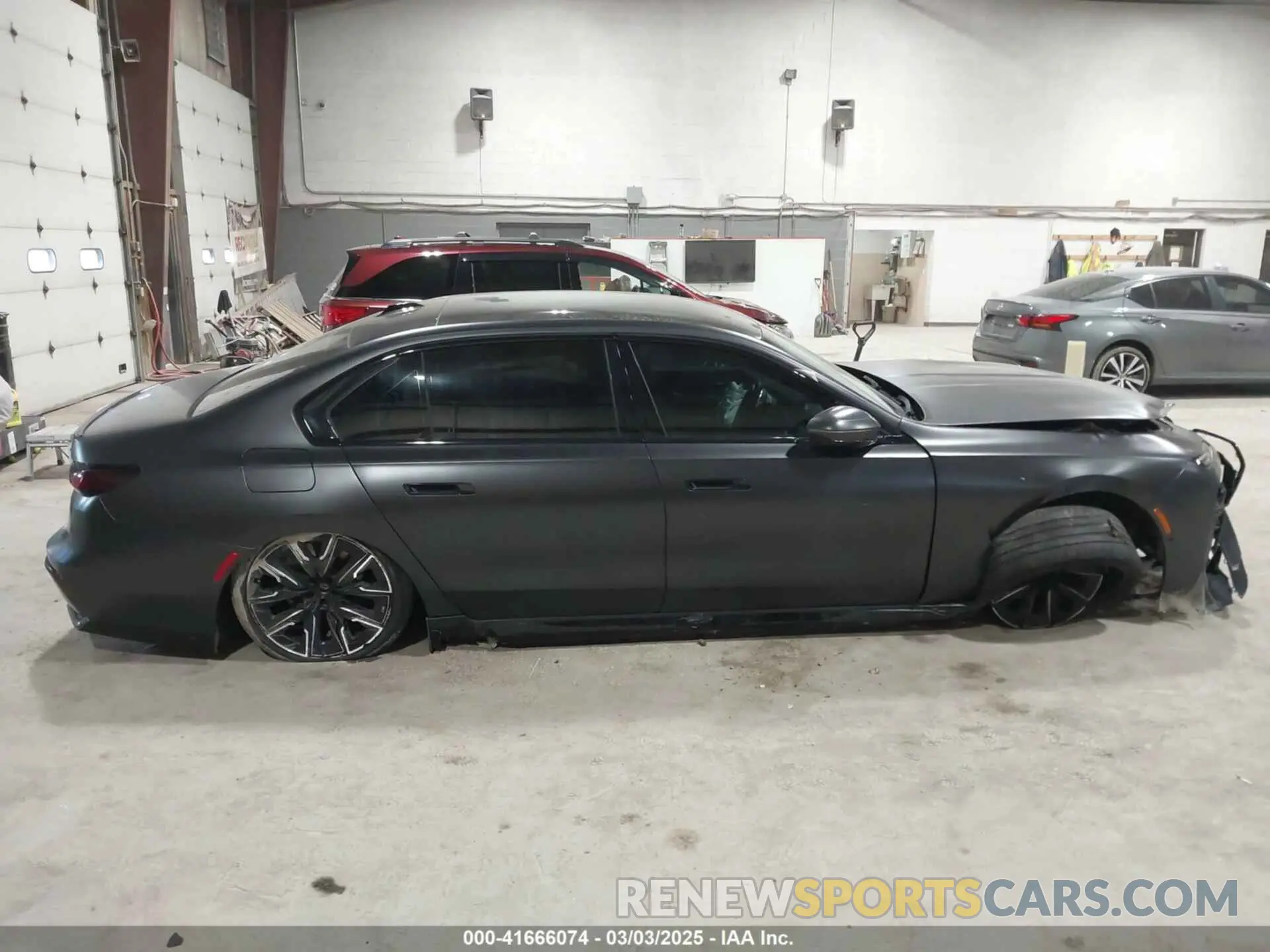 14 Photograph of a damaged car WBY53EJ07PCM80196 BMW I7 2023