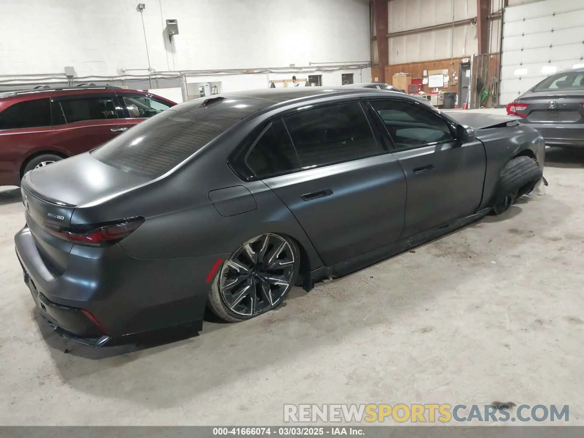 4 Photograph of a damaged car WBY53EJ07PCM80196 BMW I7 2023