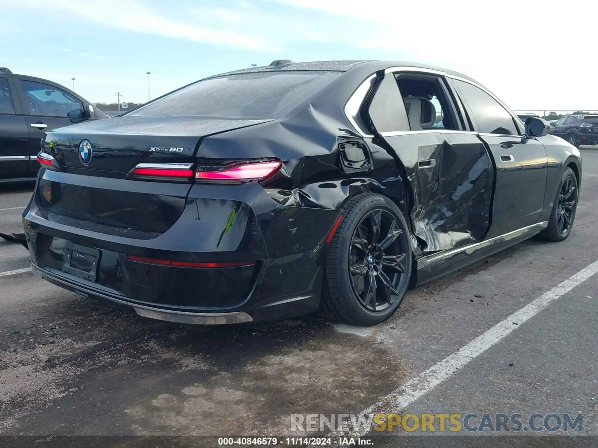 4 Photograph of a damaged car WBY53EJ0XRCR61336 BMW I7 2024