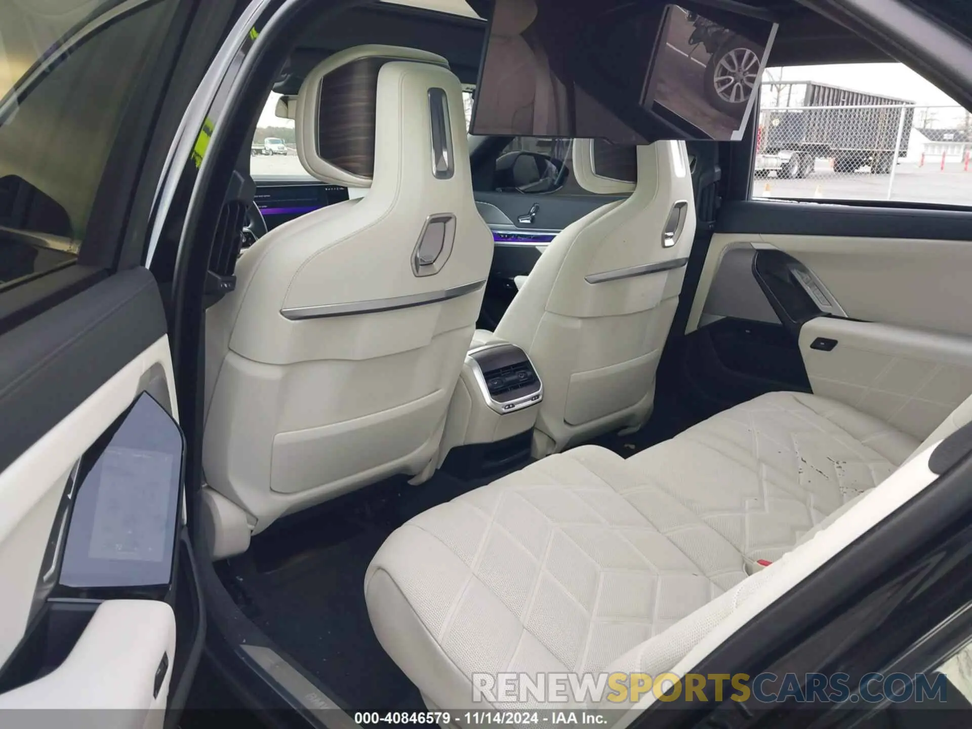 8 Photograph of a damaged car WBY53EJ0XRCR61336 BMW I7 2024