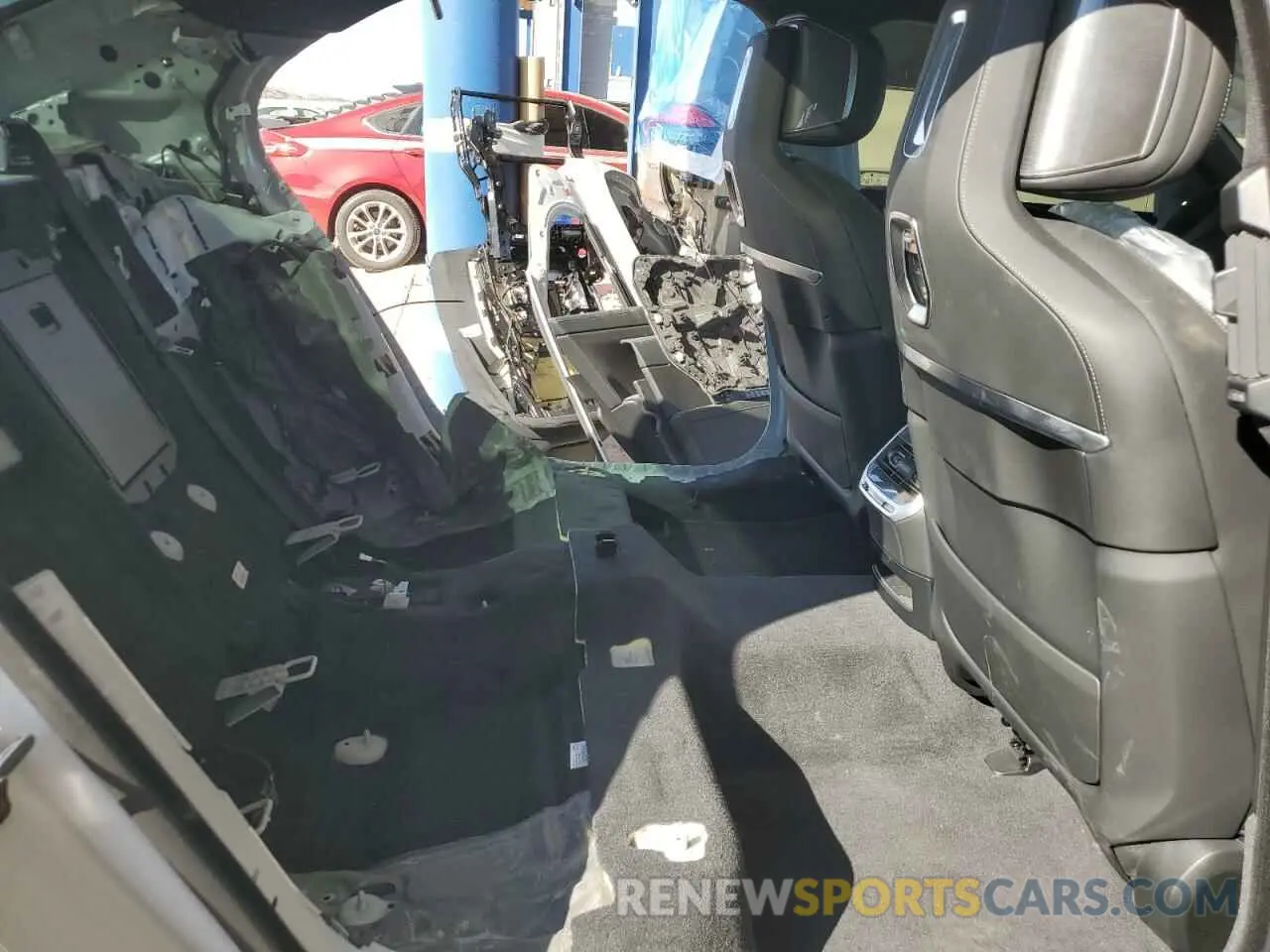 10 Photograph of a damaged car WBY43EJ06RCR45999 BMW I7 EDRIVE5 2024