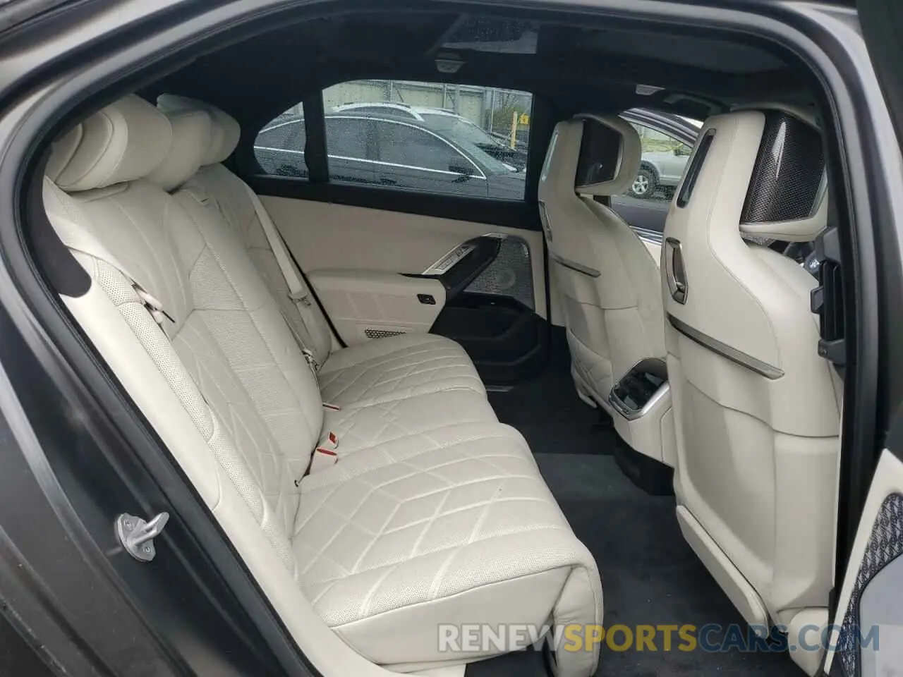 10 Photograph of a damaged car WBY53EJ01PCK94587 BMW I7 XDRIVE6 2023