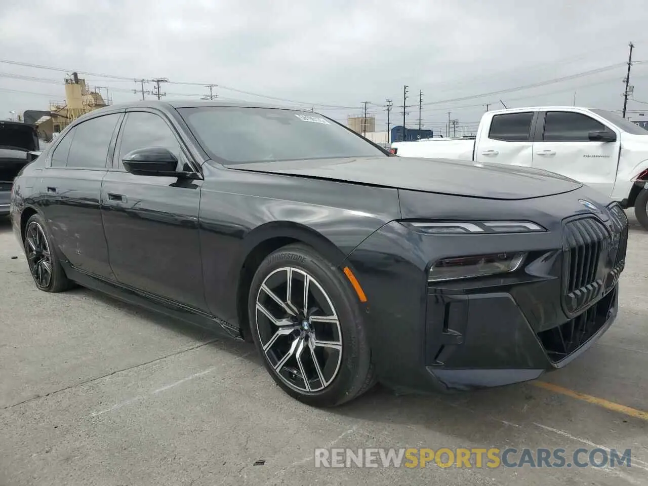 4 Photograph of a damaged car WBY53EJ05RCP85098 BMW I7 XDRIVE6 2024