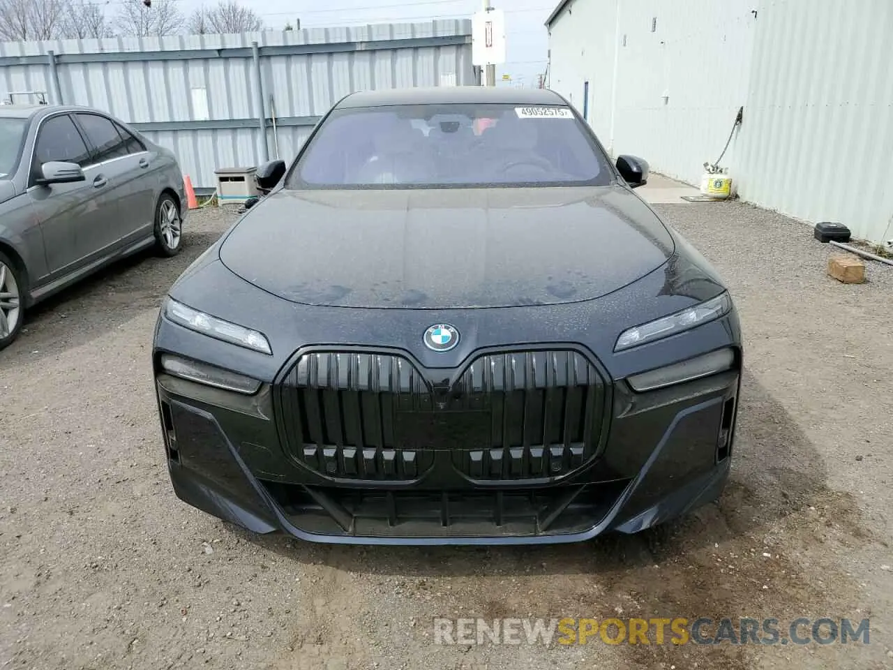5 Photograph of a damaged car WBY53EJ08RCP19497 BMW I7 XDRIVE6 2024