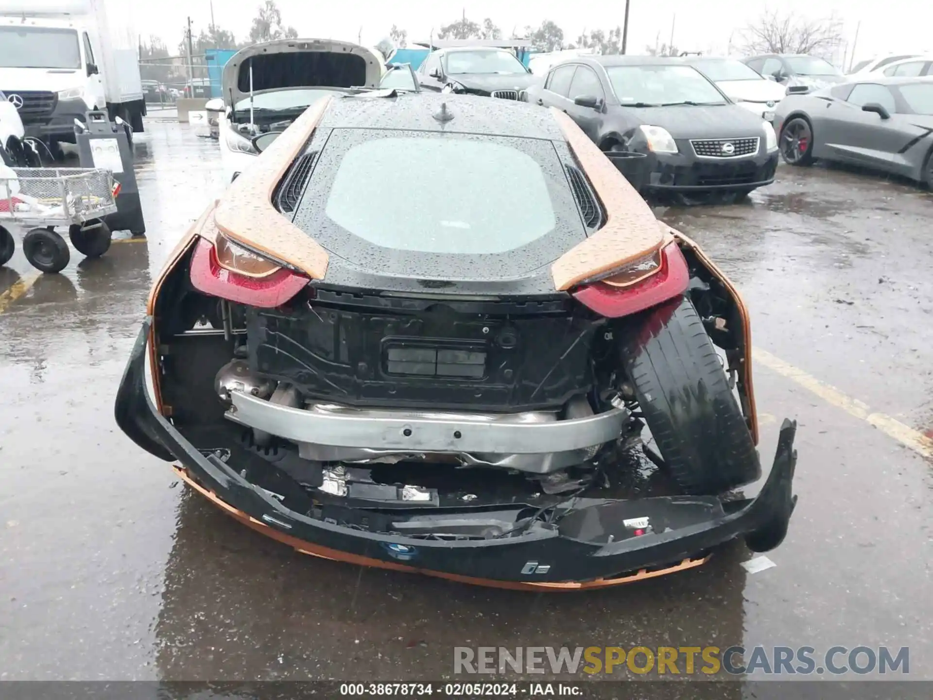 17 Photograph of a damaged car WBY2Z4C52KVB81753 BMW I8 2019