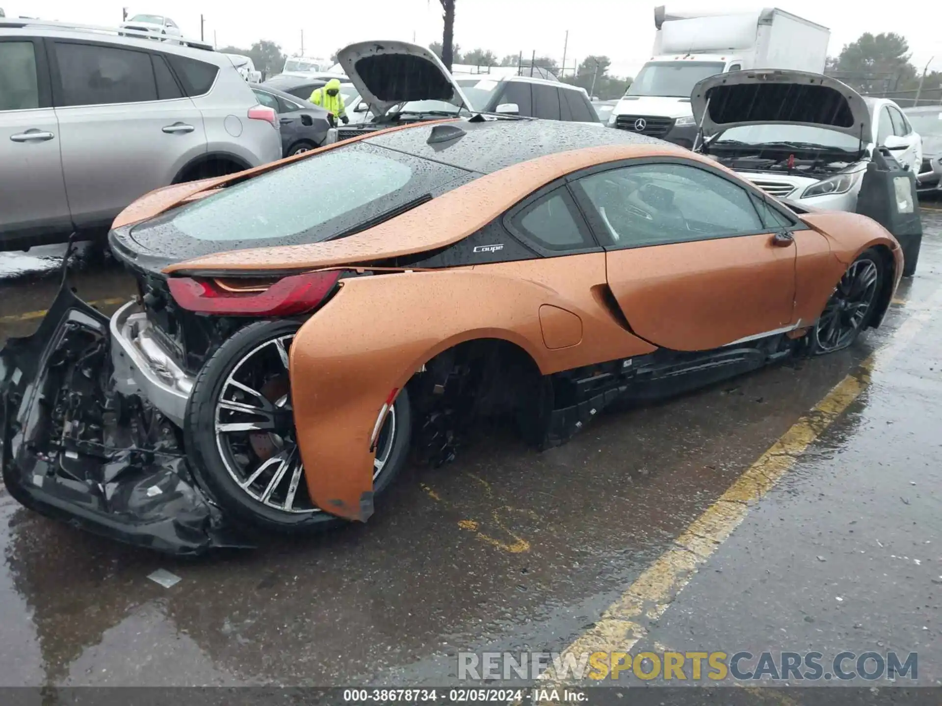 4 Photograph of a damaged car WBY2Z4C52KVB81753 BMW I8 2019