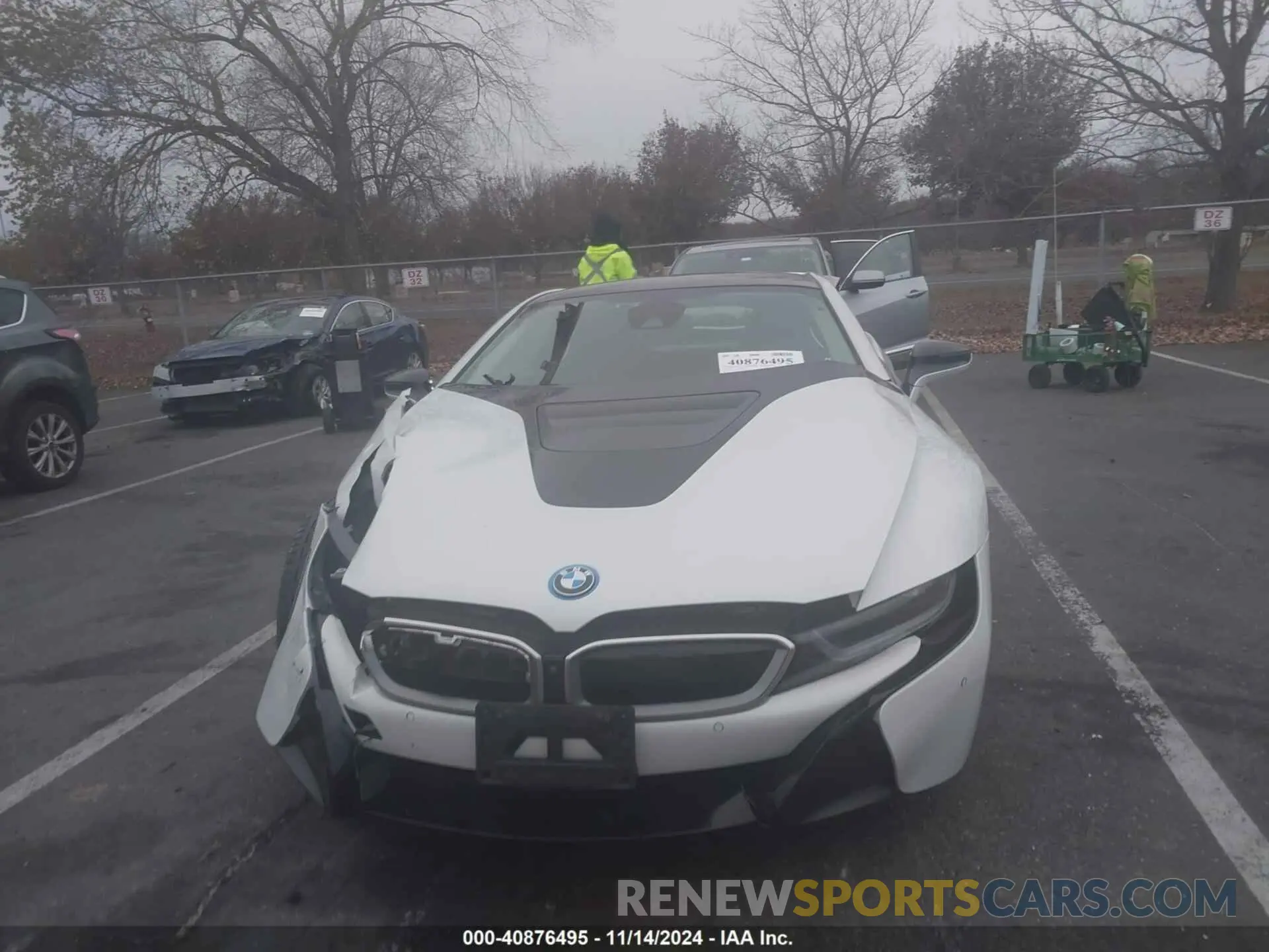 12 Photograph of a damaged car WBY2Z4C57KVB81876 BMW I8 2019