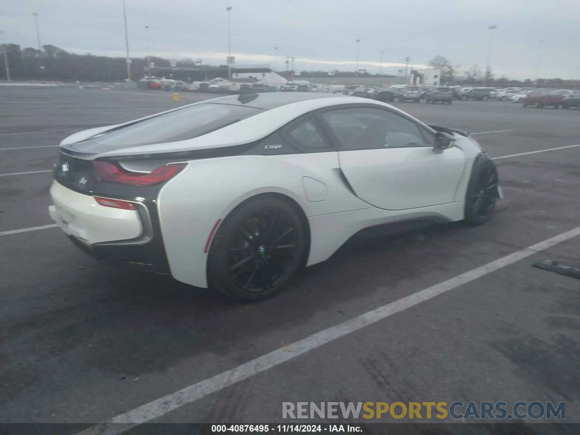 4 Photograph of a damaged car WBY2Z4C57KVB81876 BMW I8 2019