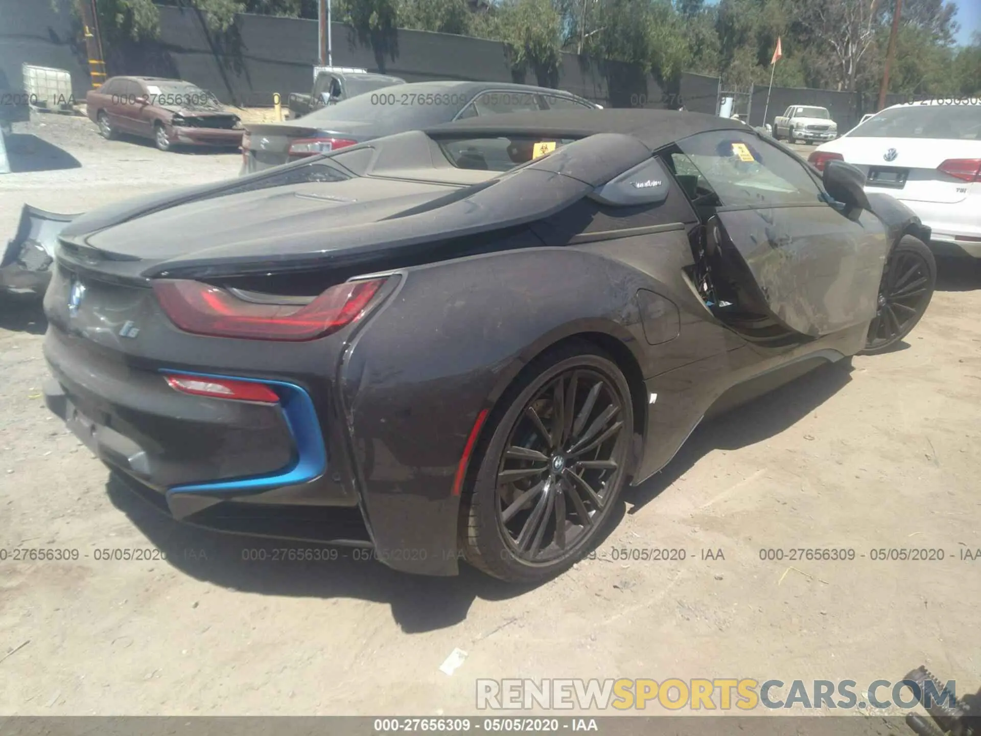 4 Photograph of a damaged car WBY2Z6C53K7E15060 BMW I8 2019