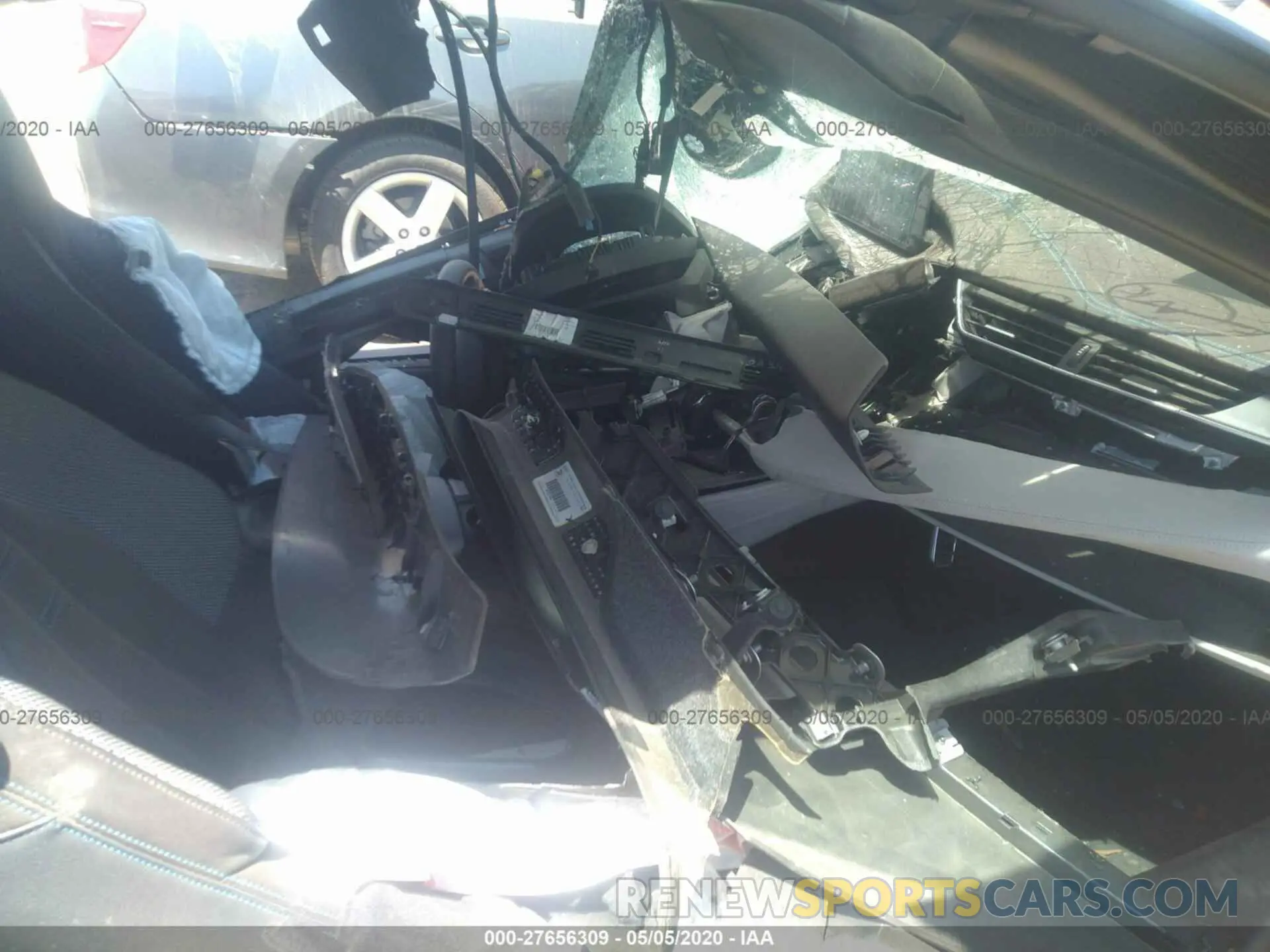 5 Photograph of a damaged car WBY2Z6C53K7E15060 BMW I8 2019