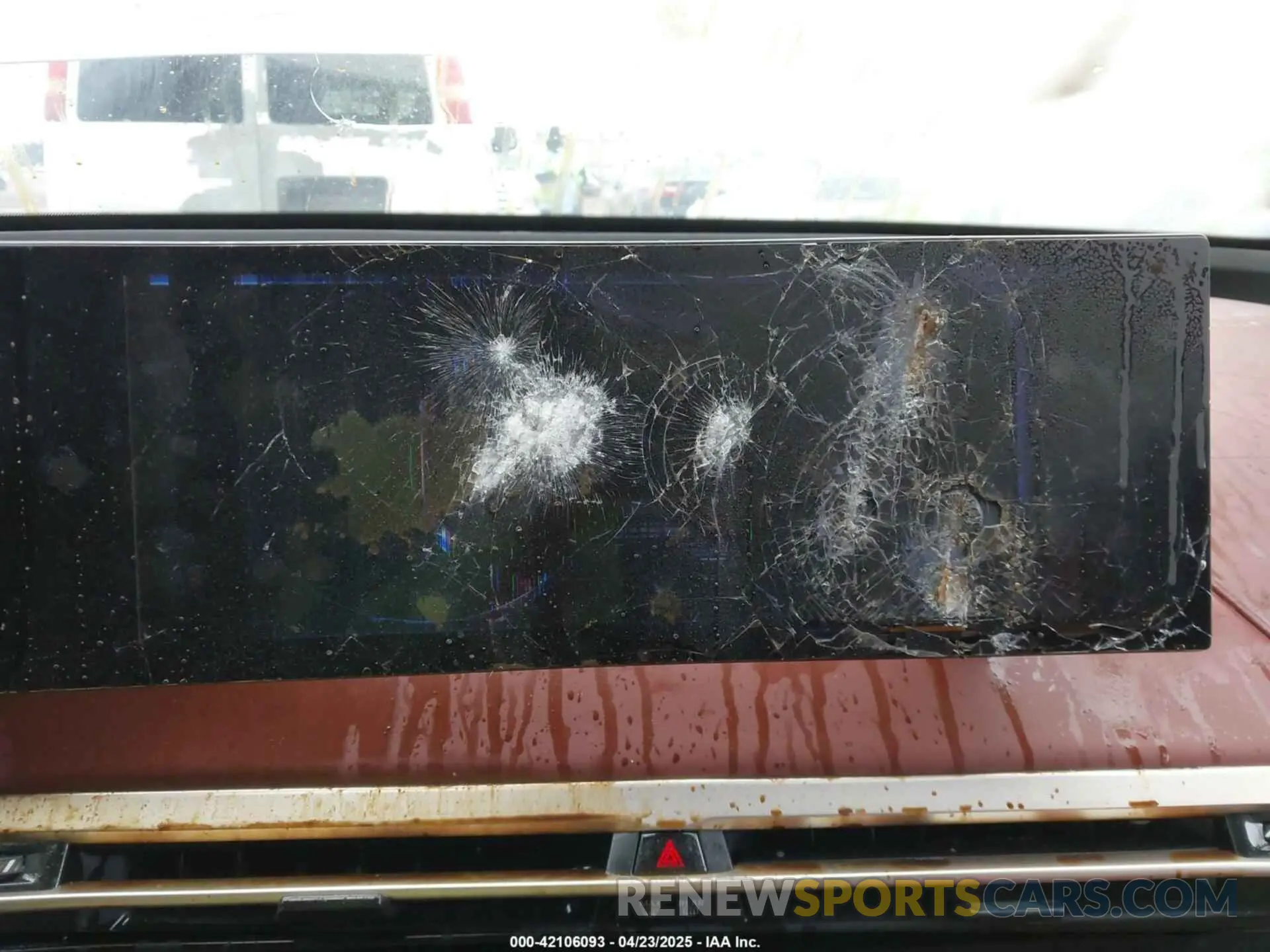 18 Photograph of a damaged car WB523CF01NCK27983 BMW IX 2022