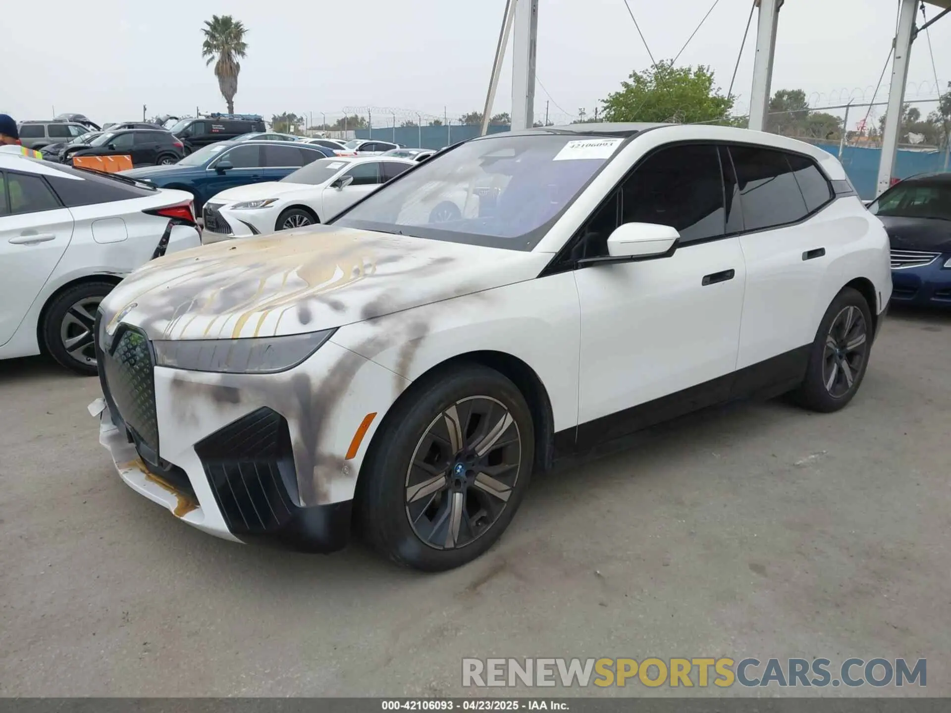 2 Photograph of a damaged car WB523CF01NCK27983 BMW IX 2022